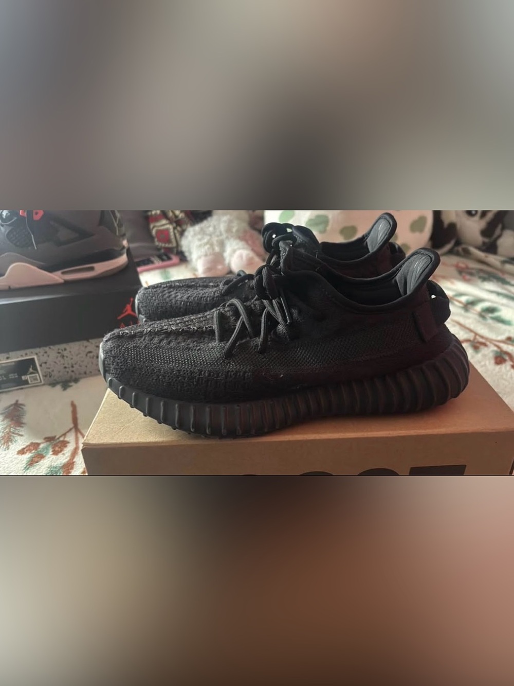 Yeezy Boost 350’s Men’s Black Low-Top Knit Sneakers